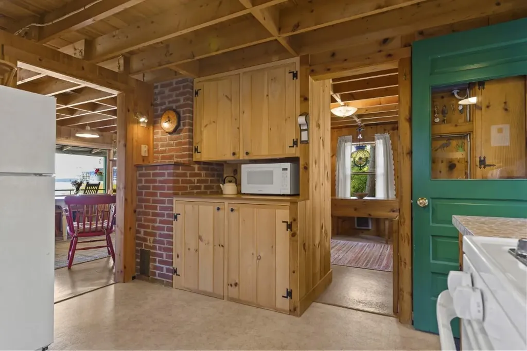 236 Dogfish Head Road Southport ME 04576