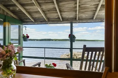 236 Dogfish Head Road Southport ME 04576