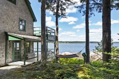 236 Dogfish Head Road Southport ME 04576