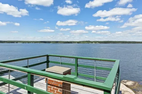 236 Dogfish Head Road Southport ME 04576