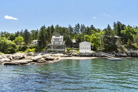 236 Dogfish Head Road Southport ME 04576
