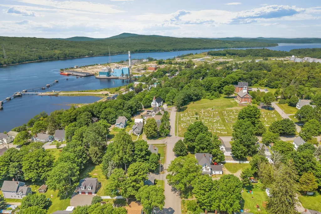 116 Franklin Street Bucksport ME 04416
