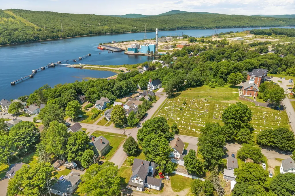 116 Franklin Street Bucksport ME 04416