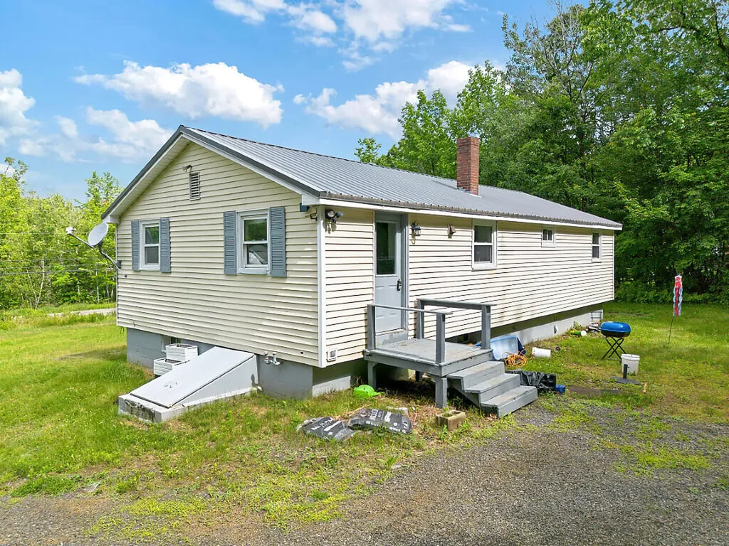 160 Livermore Falls Road Farmington ME 04938