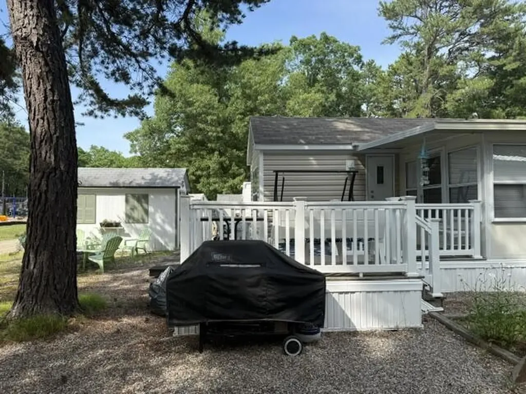 1 Robinson Way Kennebunk ME 04043