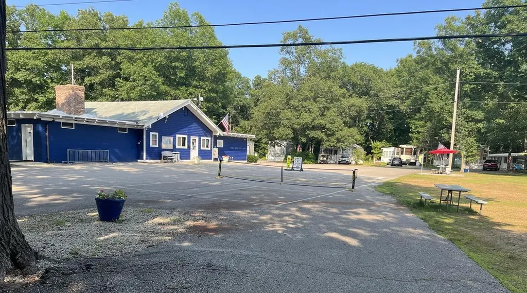 1 Robinson Way Kennebunk ME 04043