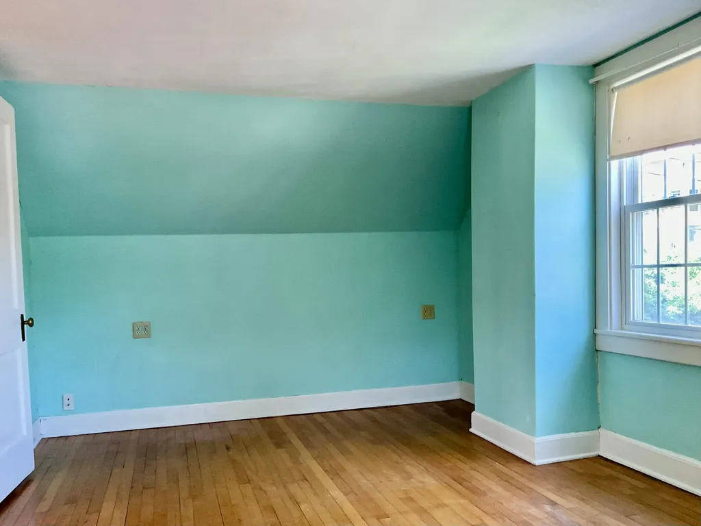 18 Valley Road Bath ME 04530