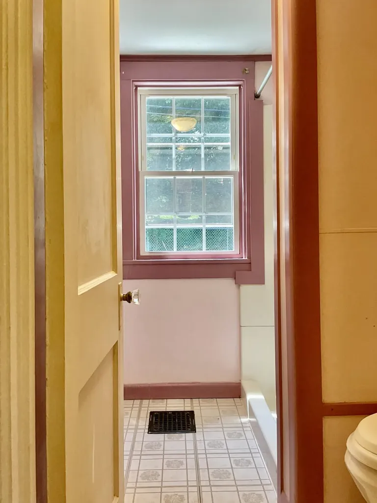 18 Valley Road Bath ME 04530