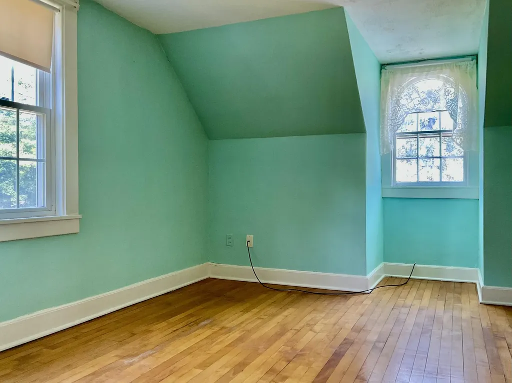 18 Valley Road Bath ME 04530