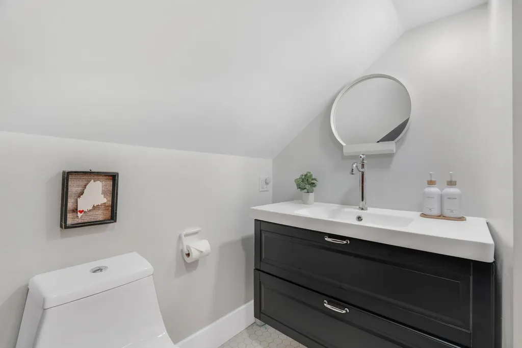 46 Augusta Road Rome ME 04963
