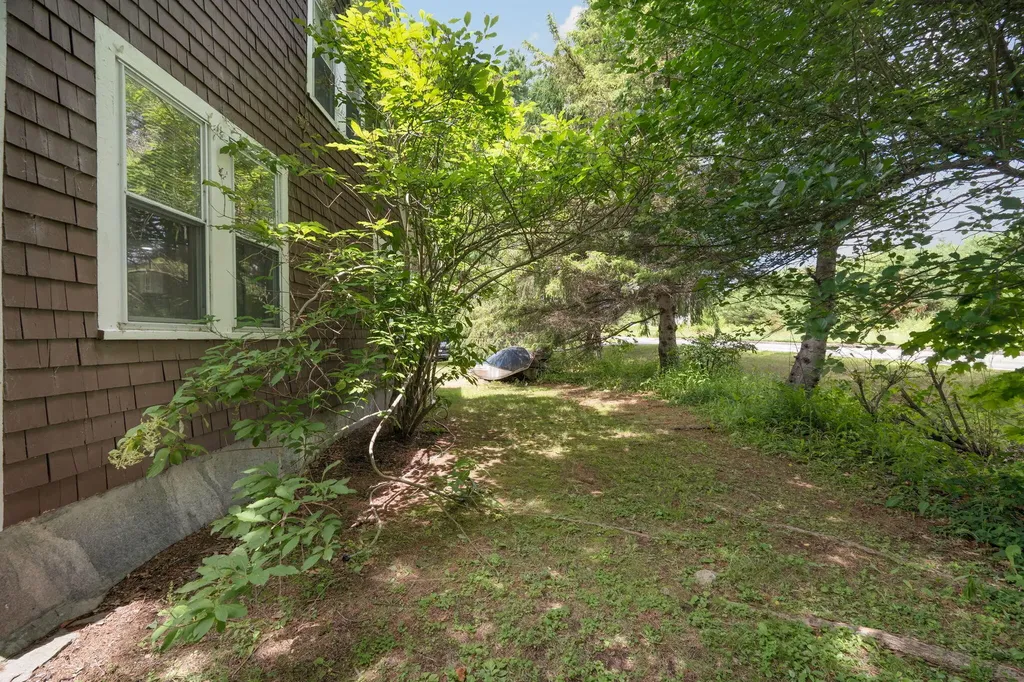 46 Augusta Road Rome ME 04963