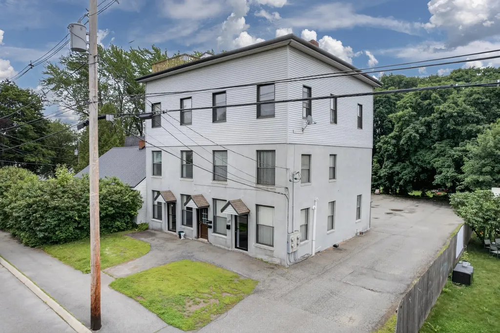 117 Mill Street Orono ME 04473