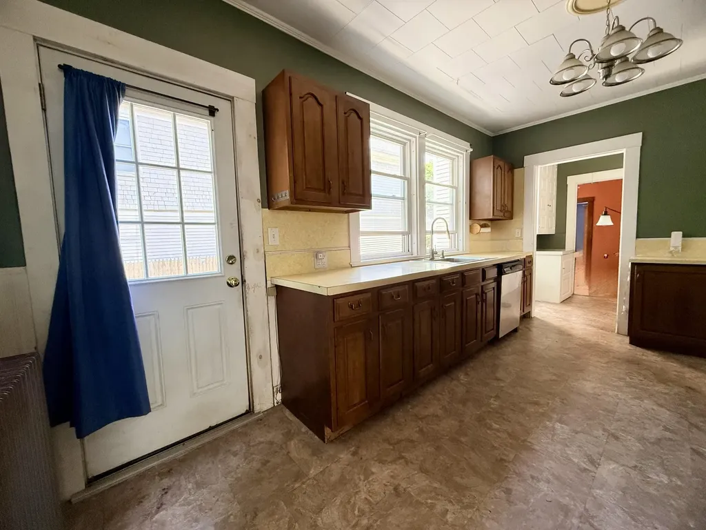85 Cumberland Street Bangor ME 04401