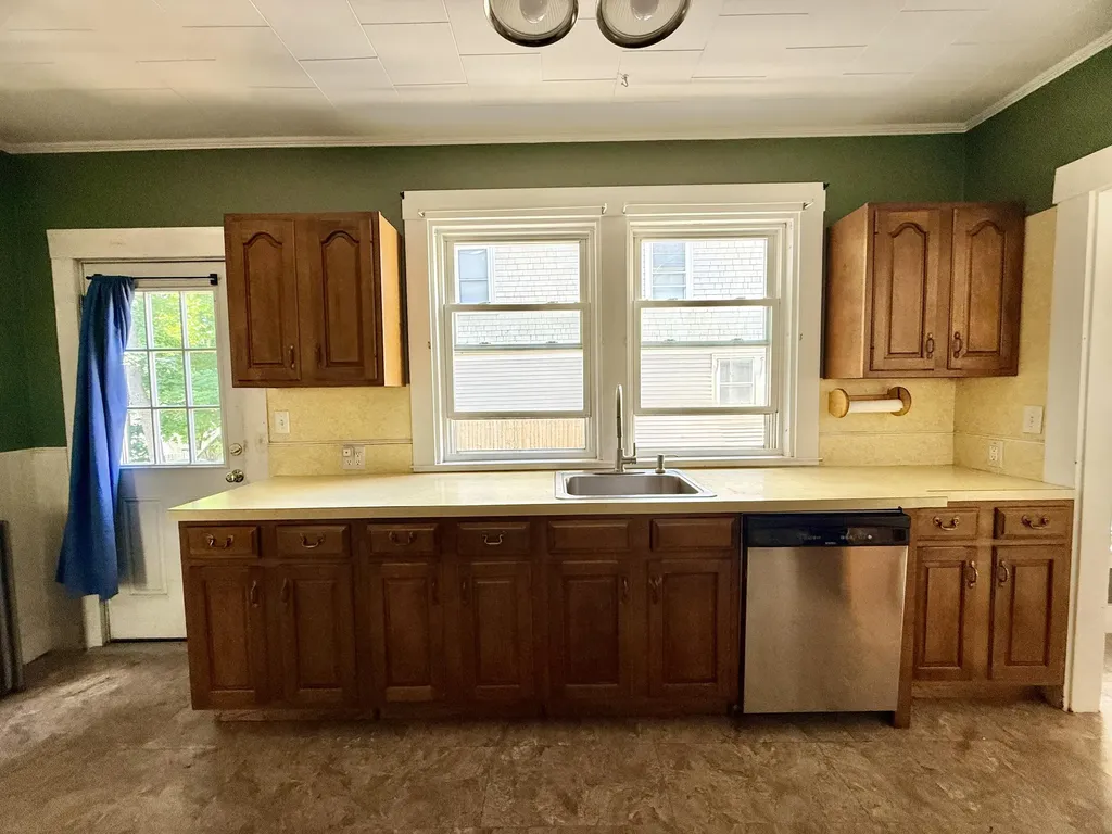 85 Cumberland Street Bangor ME 04401