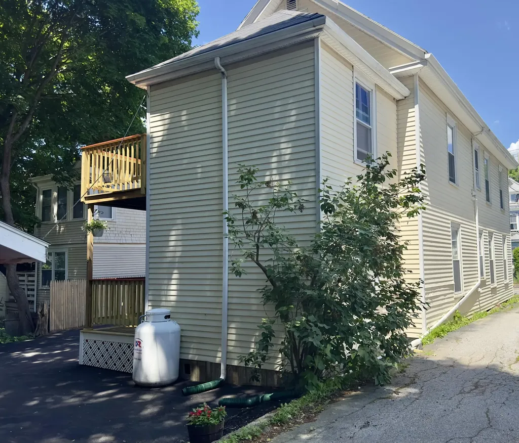 85 Cumberland Street Bangor ME 04401