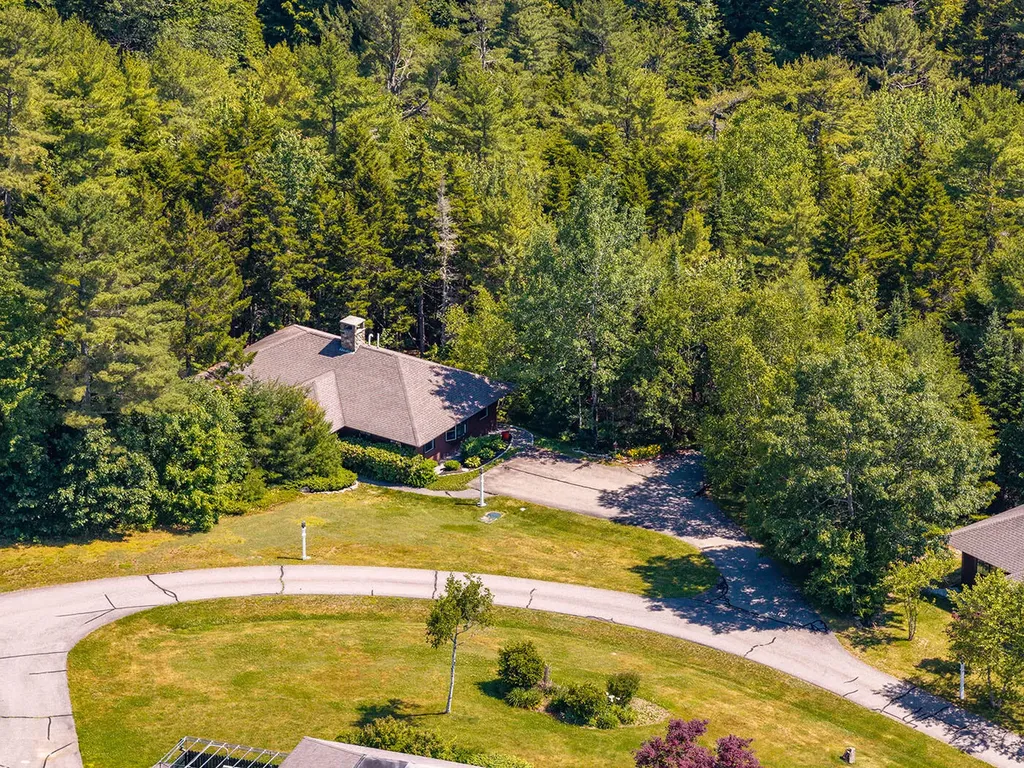 35 Osprey Circle Lincolnville ME 04849