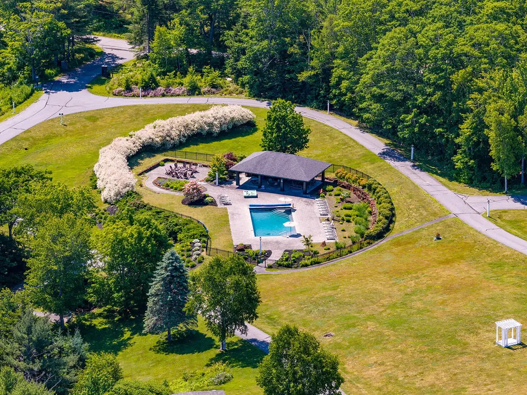 35 Osprey Circle Lincolnville ME 04849