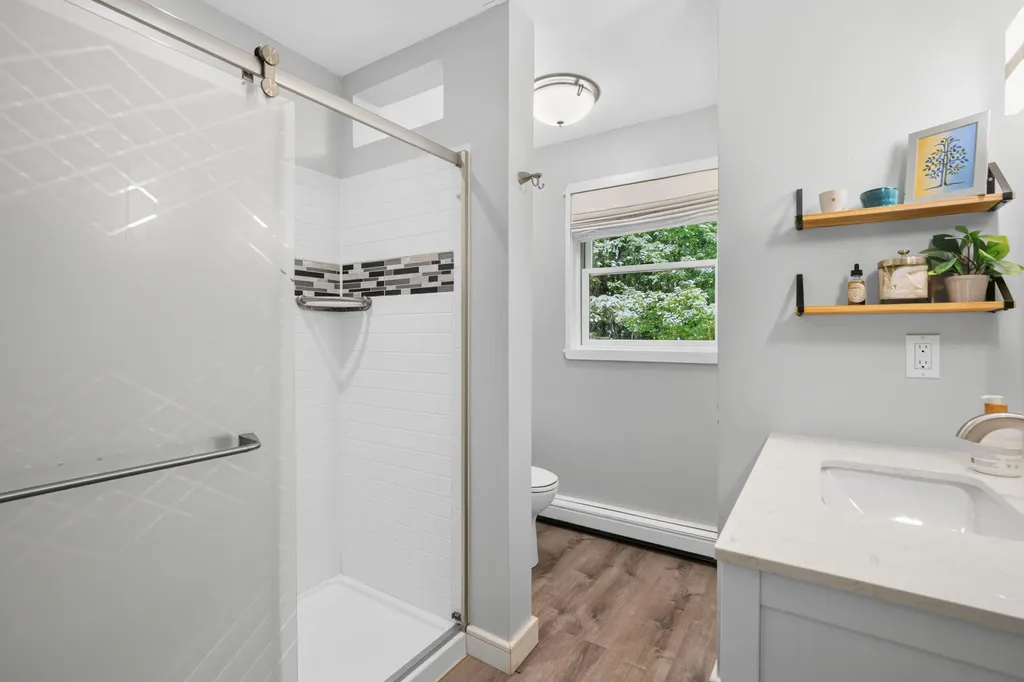 60 Ledgewood Drive Yarmouth ME 04096