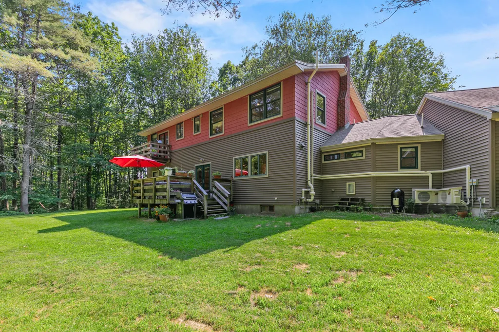 60 Ledgewood Drive Yarmouth ME 04096