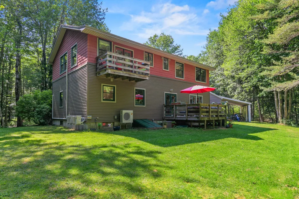 60 Ledgewood Drive Yarmouth ME 04096