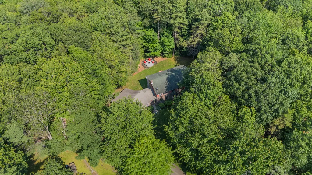60 Ledgewood Drive Yarmouth ME 04096