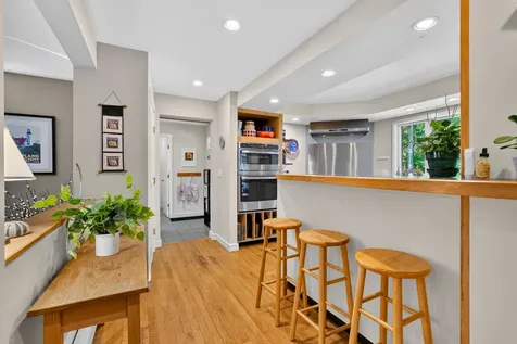 60 Ledgewood Drive Yarmouth ME 04096