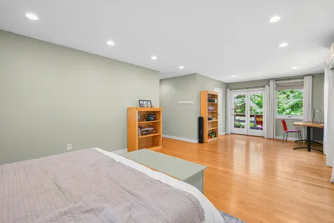 60 Ledgewood Drive Yarmouth ME 04096