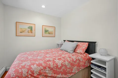 60 Ledgewood Drive Yarmouth ME 04096