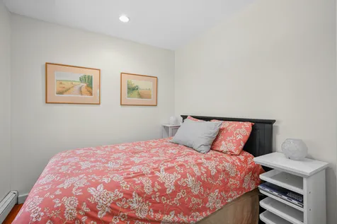 60 Ledgewood Drive Yarmouth ME 04096