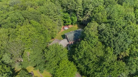 60 Ledgewood Drive Yarmouth ME 04096