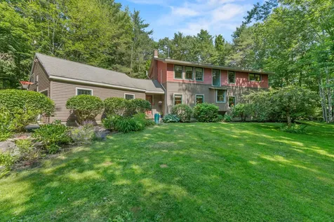 60 Ledgewood Drive Yarmouth ME 04096