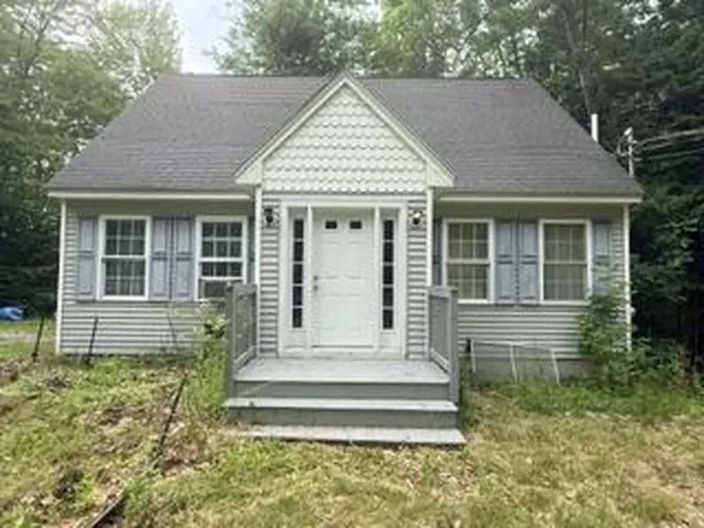 41 Convene Road Sebago ME 04029