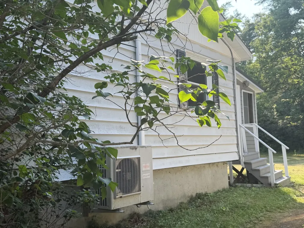 94 Stillwater Avenue Orono ME 04473