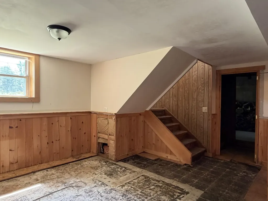 94 Stillwater Avenue Orono ME 04473