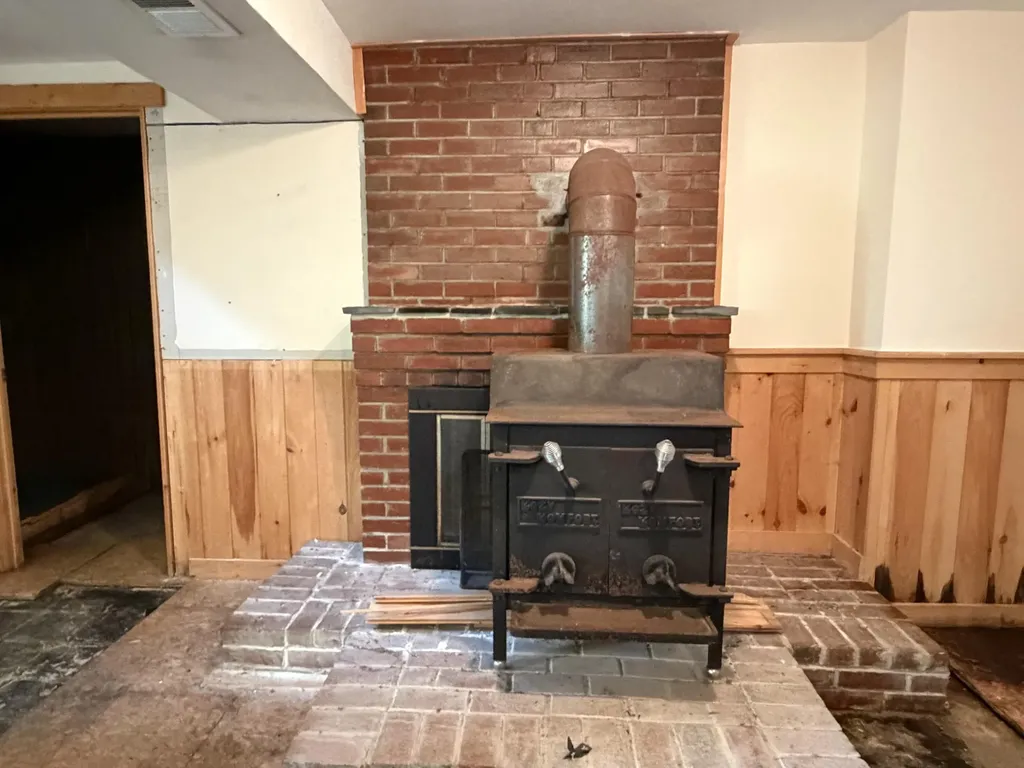 94 Stillwater Avenue Orono ME 04473