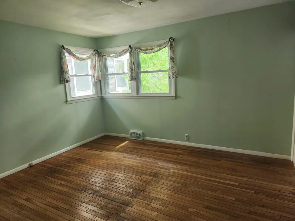 21 Baldwin Street Livermore Falls ME 04254