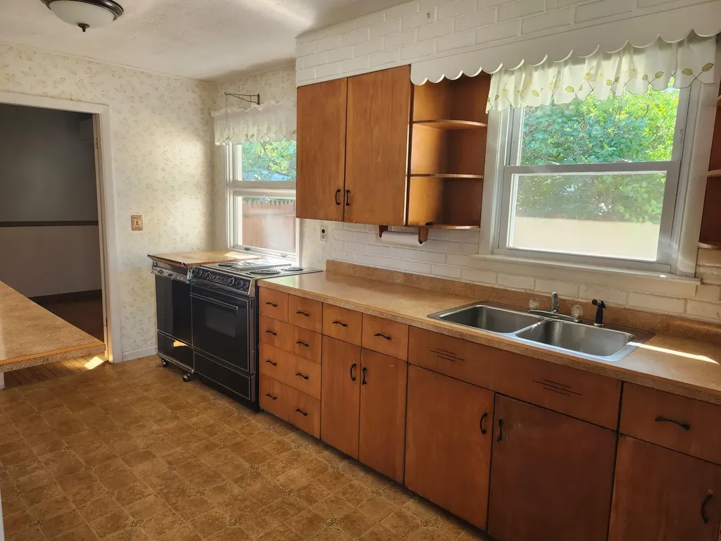 21 Baldwin Street Livermore Falls ME 04254