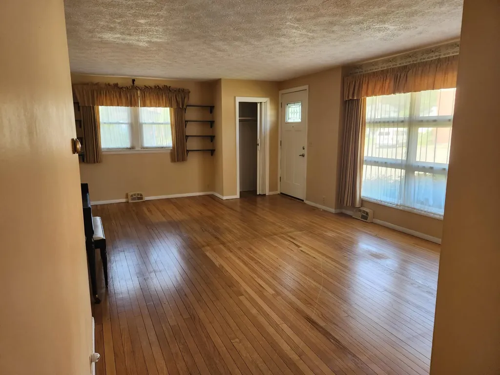 21 Baldwin Street Livermore Falls ME 04254