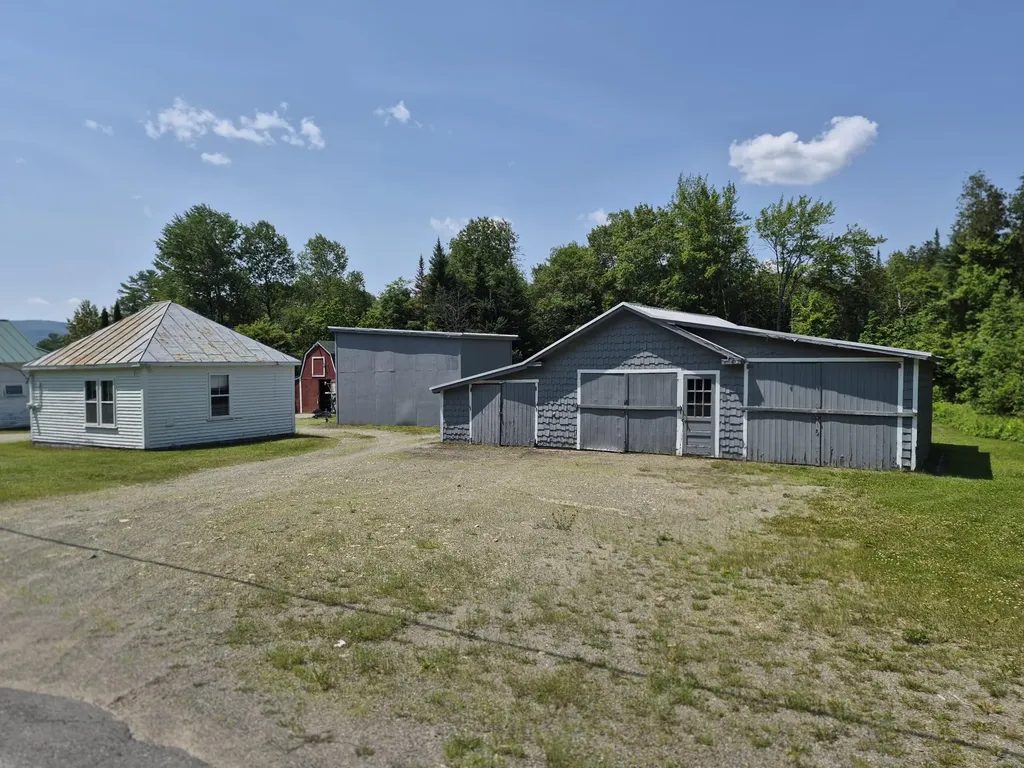 793 Pleasant Ridge Road Bingham ME 04920