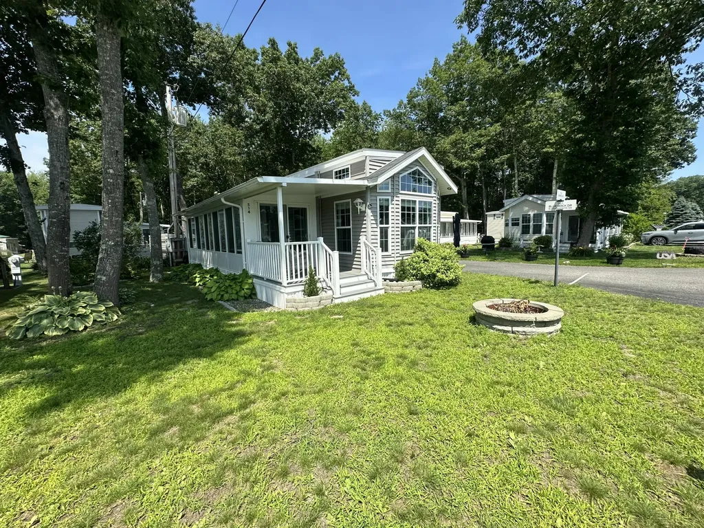 23 College Drive Wells ME 04090