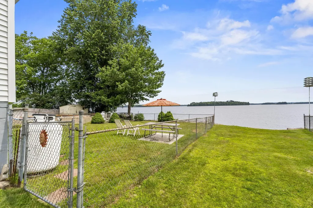 109 Luckys Landing Road Glenburn ME 04401