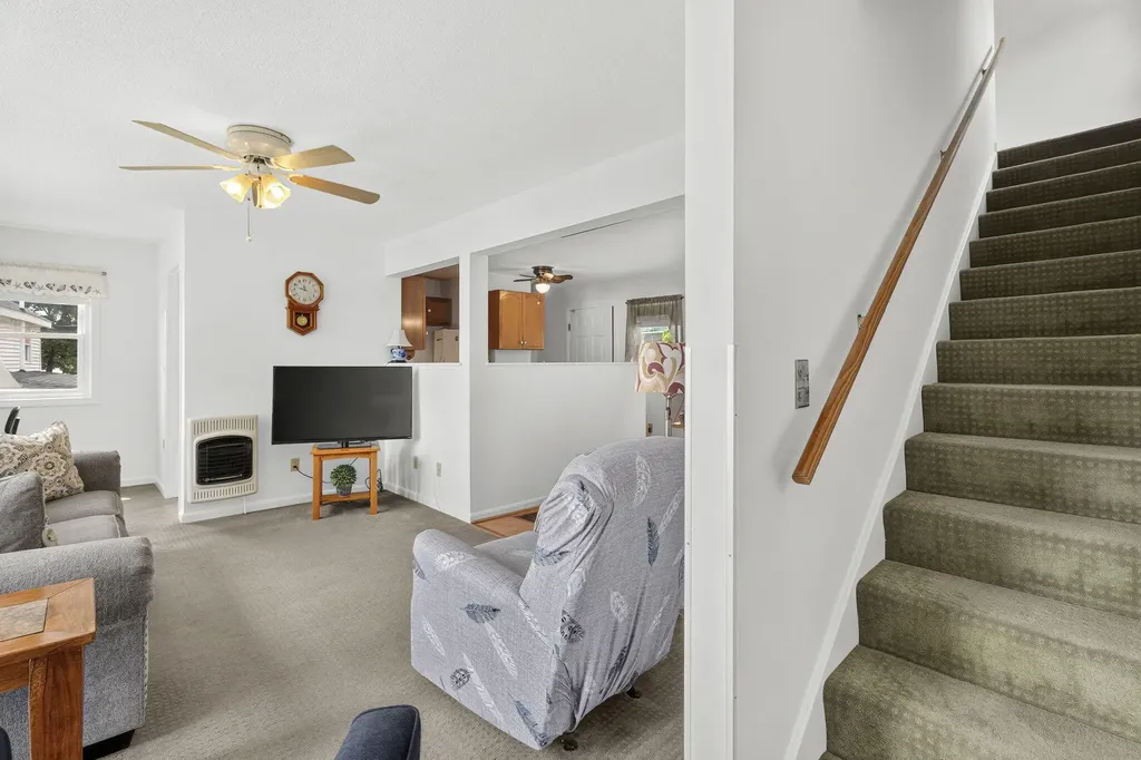 109 Luckys Landing Road Glenburn ME 04401