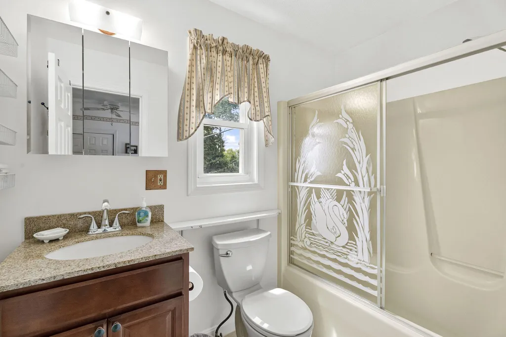 109 Luckys Landing Road Glenburn ME 04401