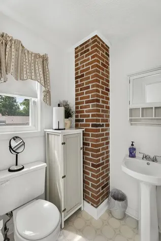 109 Luckys Landing Road Glenburn ME 04401