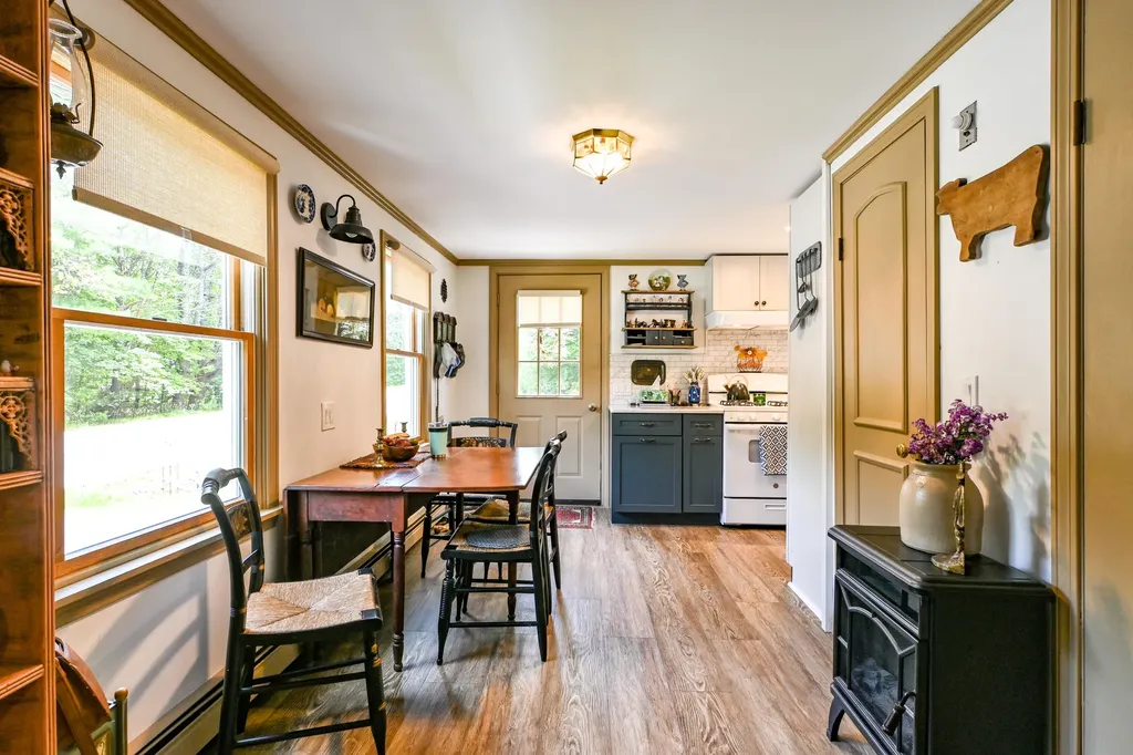 852 Pequawket Trail Baldwin ME 04091