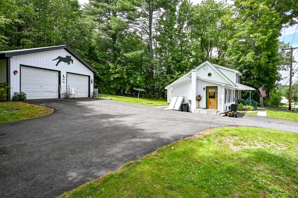 852 Pequawket Trail Baldwin ME 04091