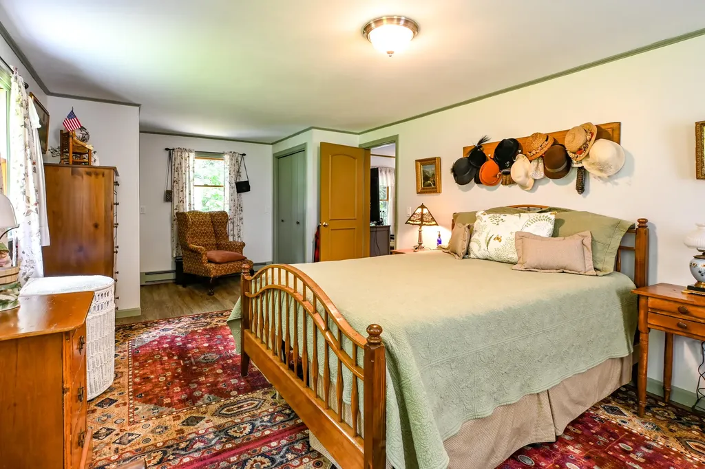 852 Pequawket Trail Baldwin ME 04091