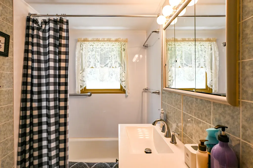 852 Pequawket Trail Baldwin ME 04091