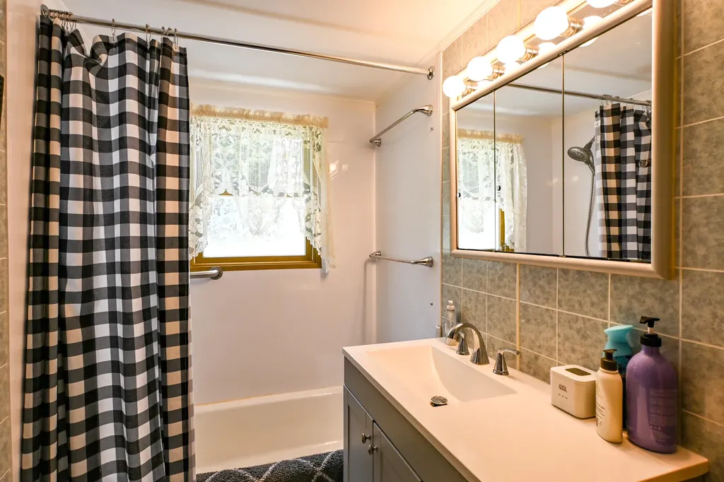852 Pequawket Trail Baldwin ME 04091