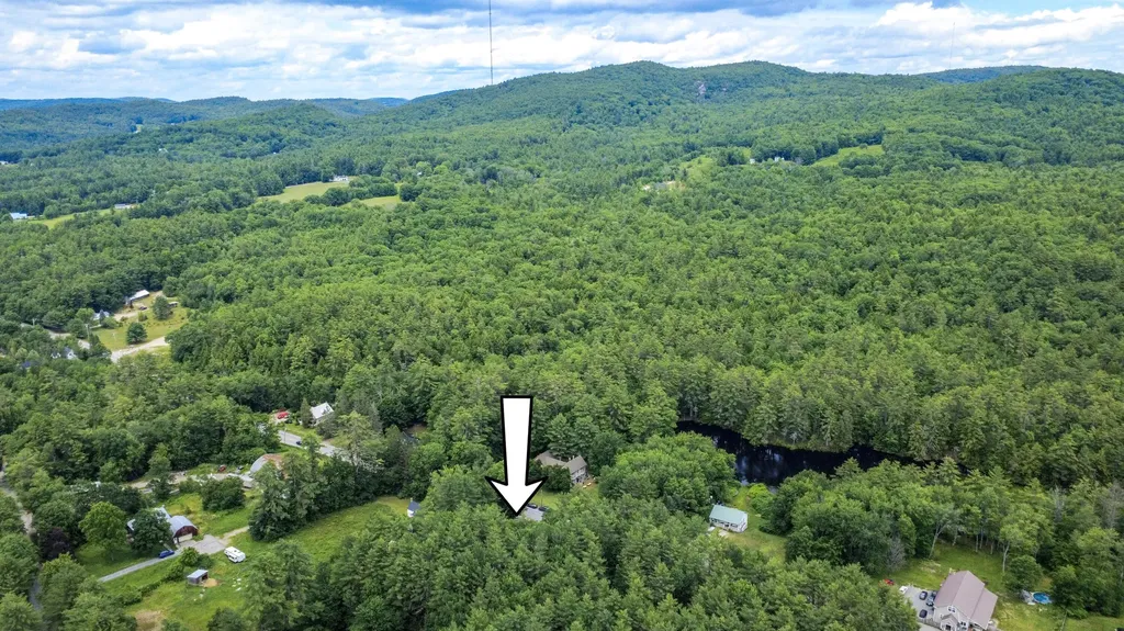 852 Pequawket Trail Baldwin ME 04091